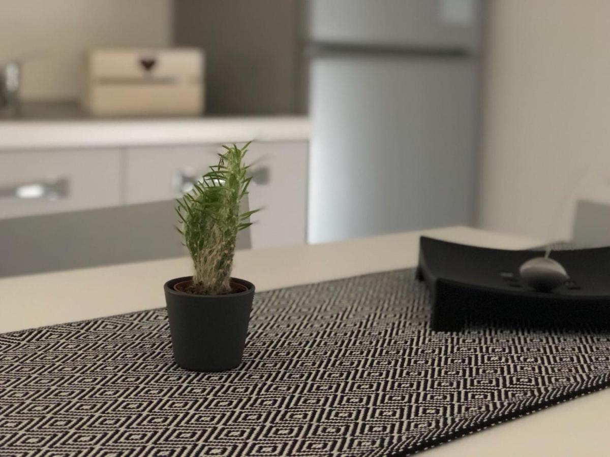 B&B Luxury Apartments Пульсано Экстерьер фото