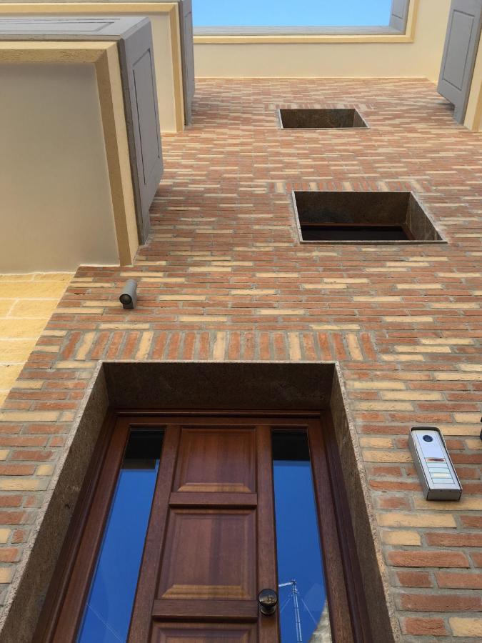 B&B Luxury Apartments Пульсано Экстерьер фото